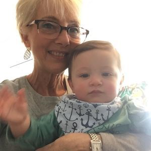 Meet your Posher, Suzanne